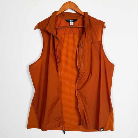 REI co-op Women's Large Outdoor Hiking zip up Vest in burnt orange Stretch Nylon - Picture 7 of 12